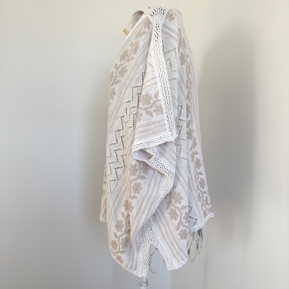 CLUB MONACO Embroidered Knit Poncho/Kimono/Tunic - Picture 4 of 9